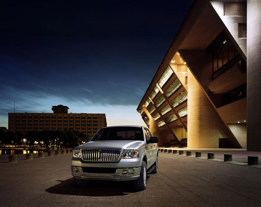  Lincoln Mark LT Concept 2006 года  (фото 44 из 74)